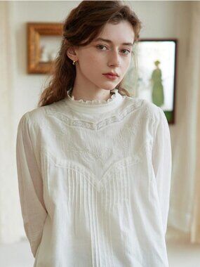 New with Tags Simple Retro Briar Edwardian Inspired Embroidered Blouse